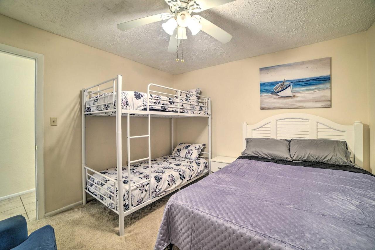 Apartment Bayside Pcb Escape With Community Pool And Docks! *