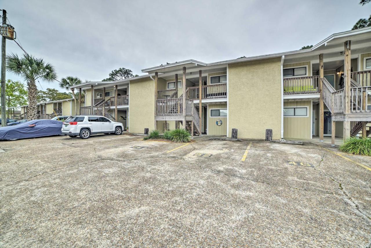 Bayside Pcb Escape With Community Pool And Docks! *