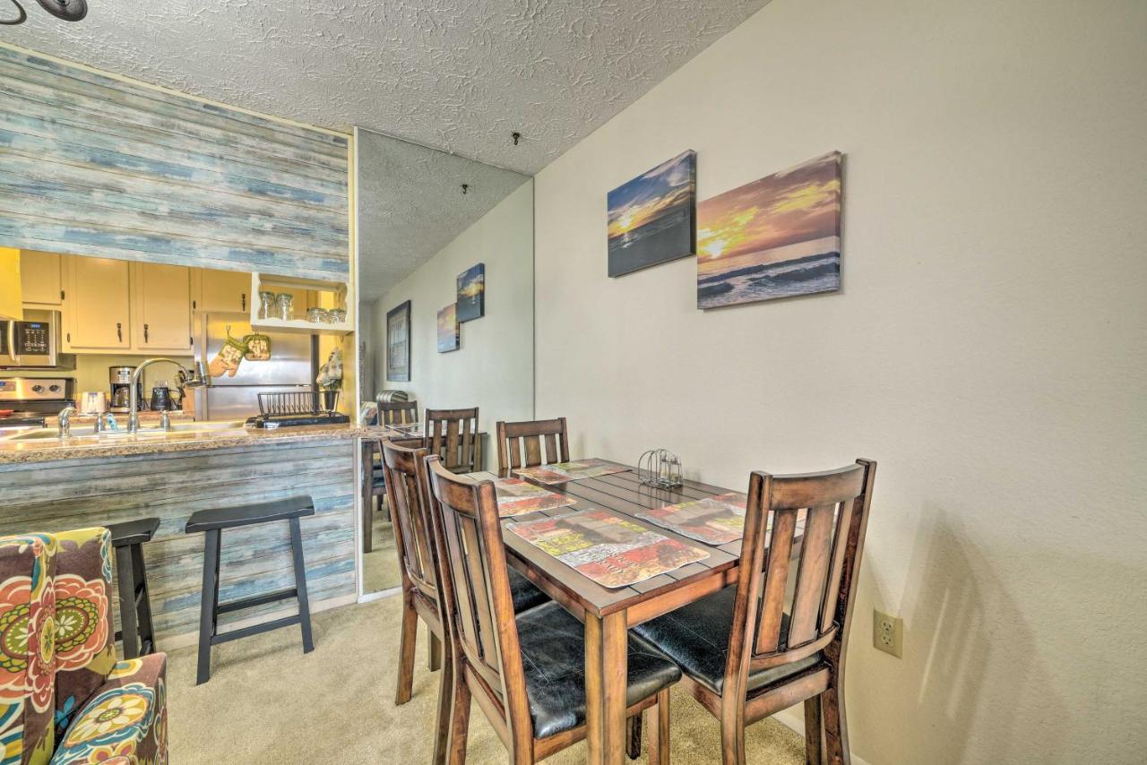 Apartment Bayside Pcb Escape With Community Pool And Docks! *